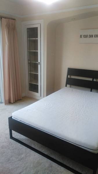 Private room in shared house