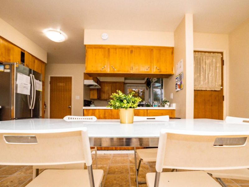 Vanmates - Willow Home - Phoenix Room