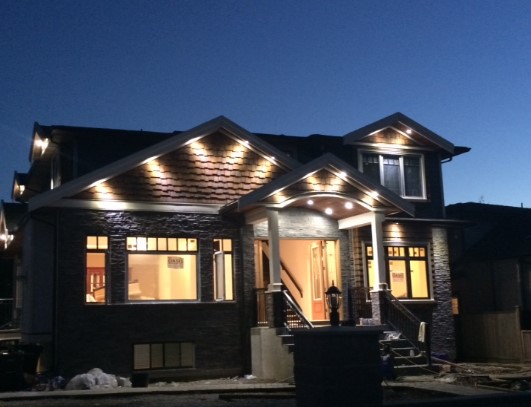 iHomestay Newcombe ST Burnaby
