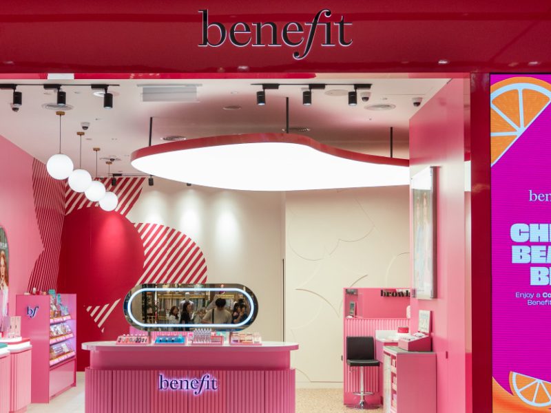 Benefit Brow & Beauty Expert!