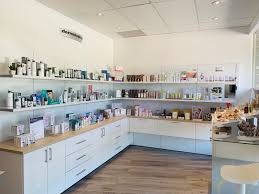Skin Therapist / Esthetician